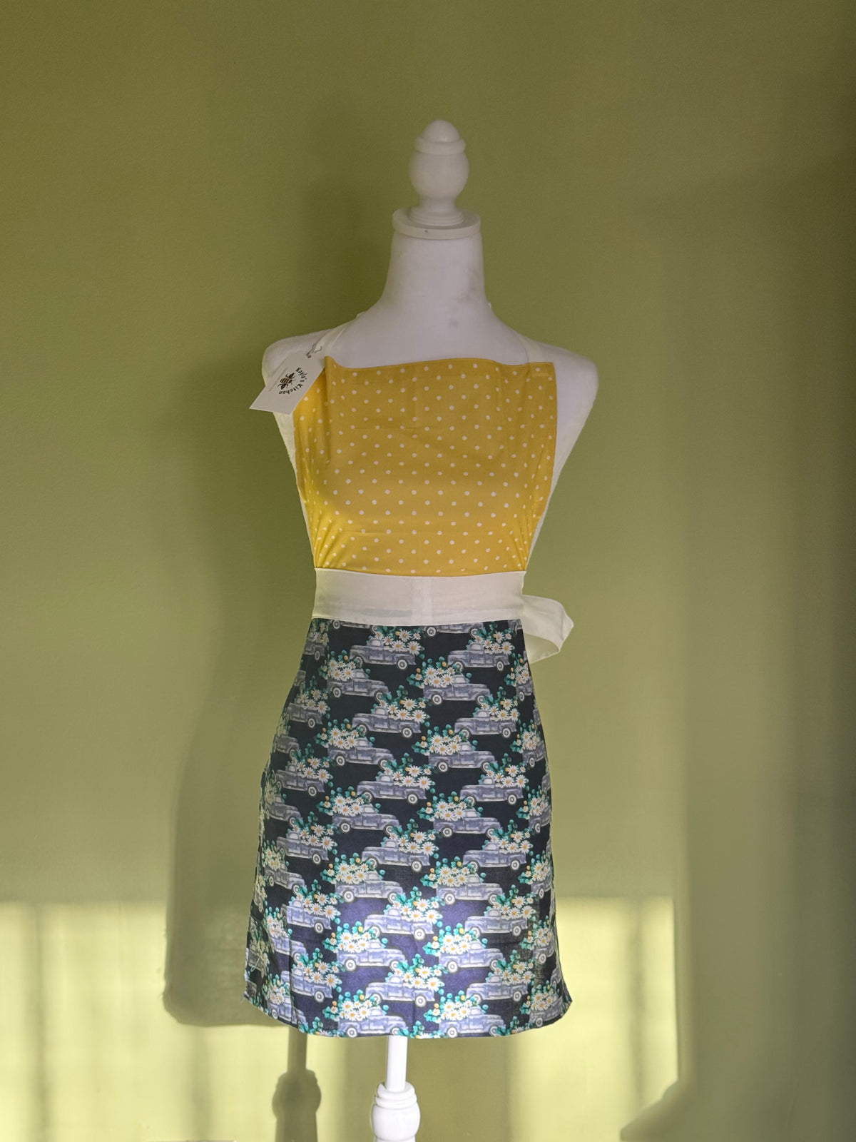 Two Tone Vintage Style Apron