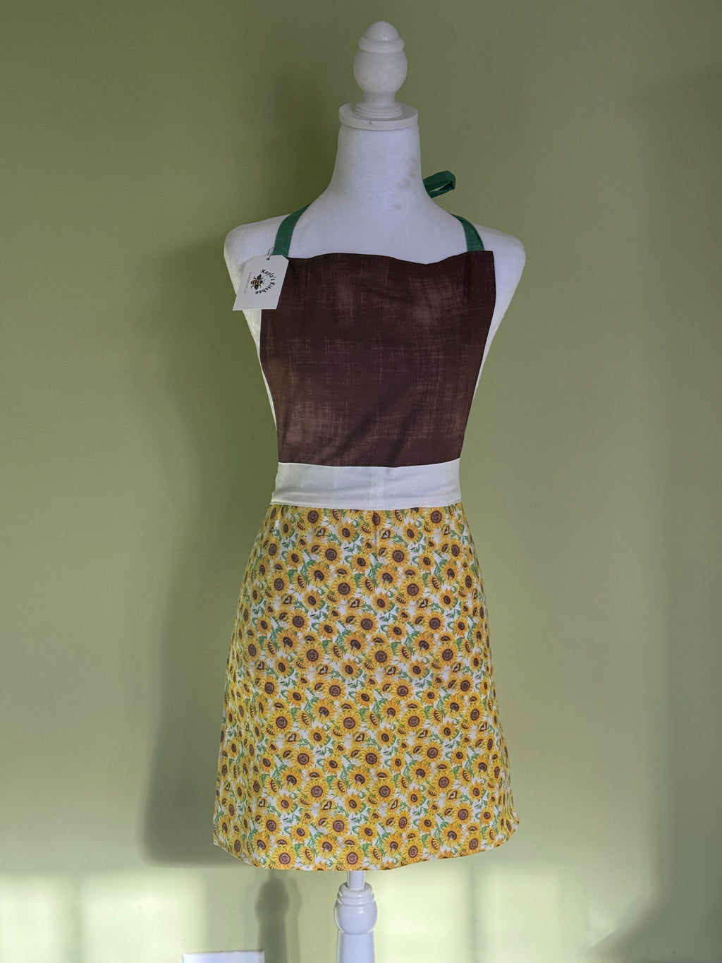 Two Tone Vintage Style Apron
