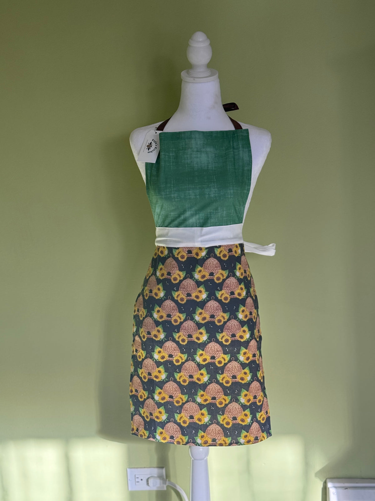 Two Tone Vintage Style Apron