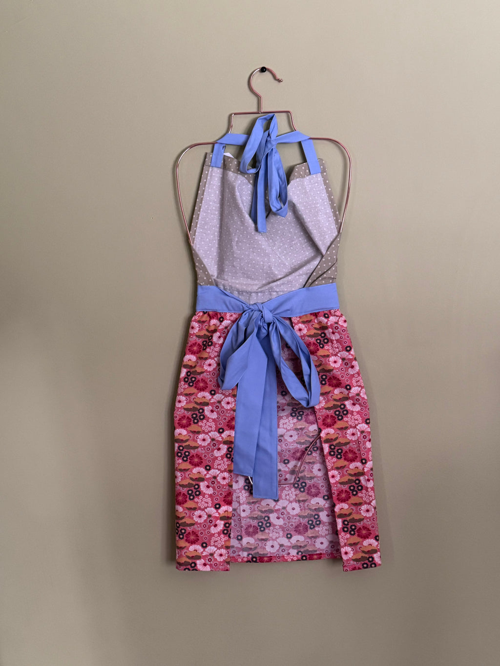 Two Tone Vintage Style Apron